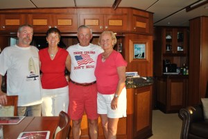 18 Anne tests the self-timer on her camera (Bradley, Kathy, Bruce, Anne)