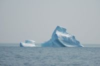 Iceberg – tug towing a&nbsp;barge?