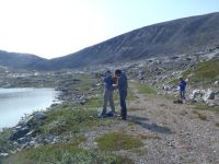 Bradley checks out Efram’s bear&nbsp;gun