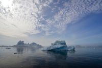 It looks pretty, but it’s a bit scary to navigate through!