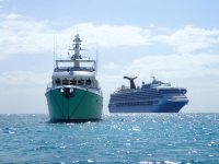 Hanging out with the cruise&nbsp;ship